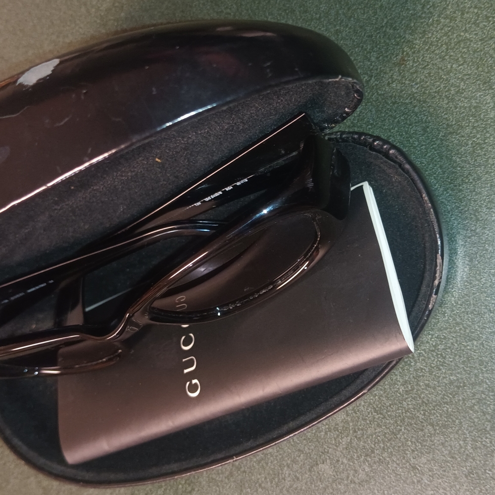 Gucci Glossy Black Sunglasses with Case